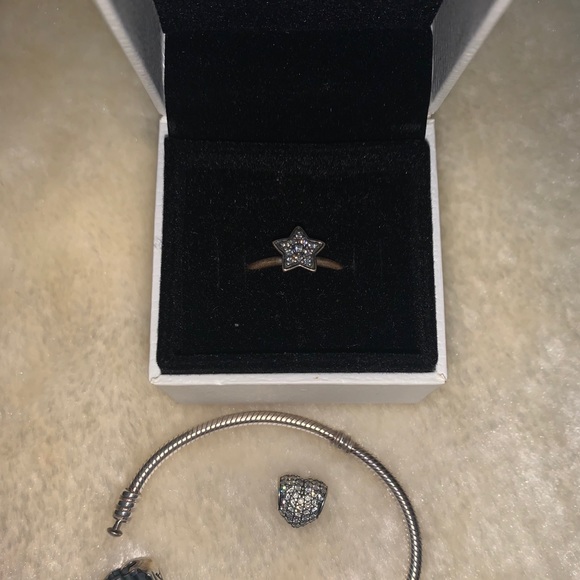 Pandora Star Ring - Picture 1 of 1